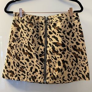 Cheetah print zip up skirt